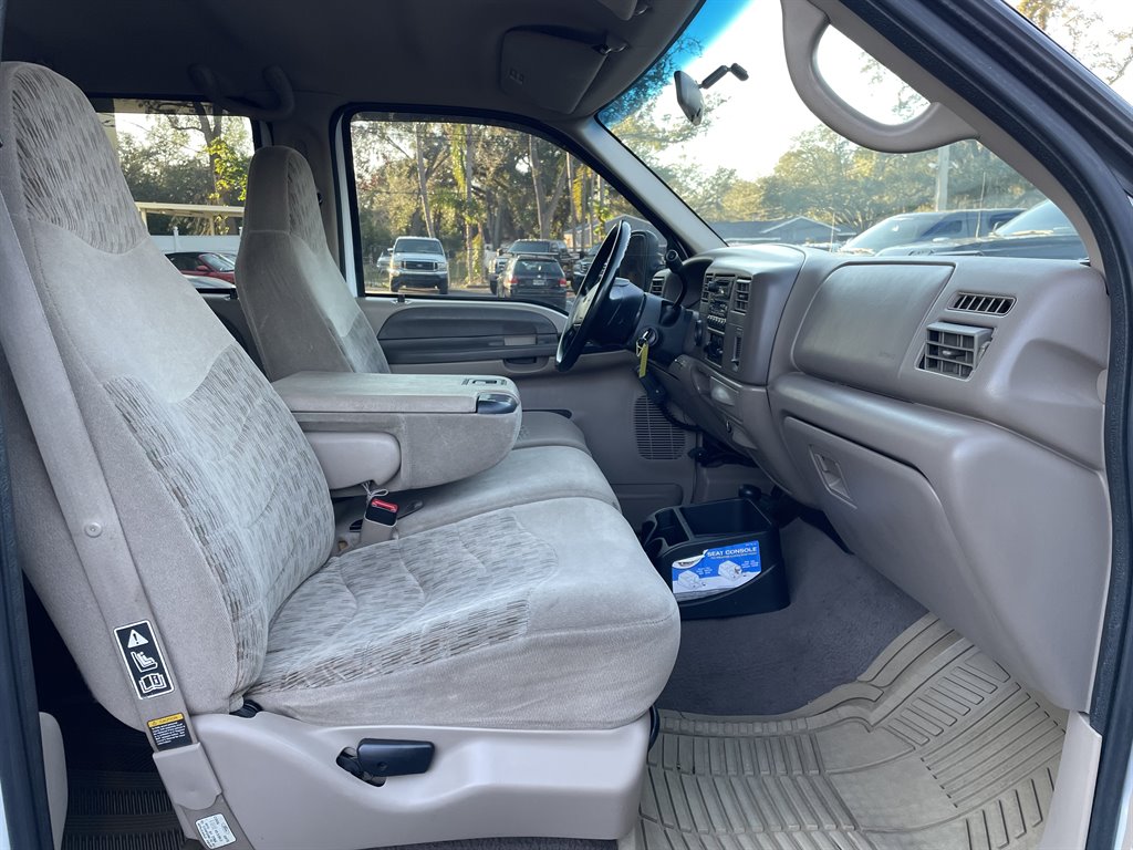 2000 Ford F-350 Super Duty - $31,999