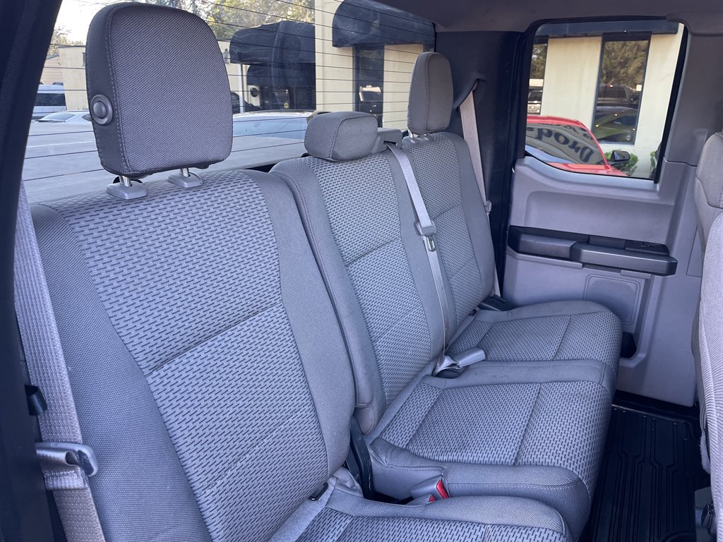 2015 Ford F150 XLT photo