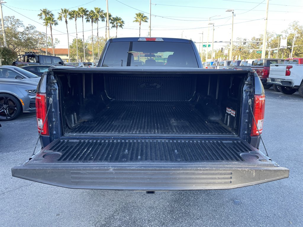 2015 Ford F150 XLT photo