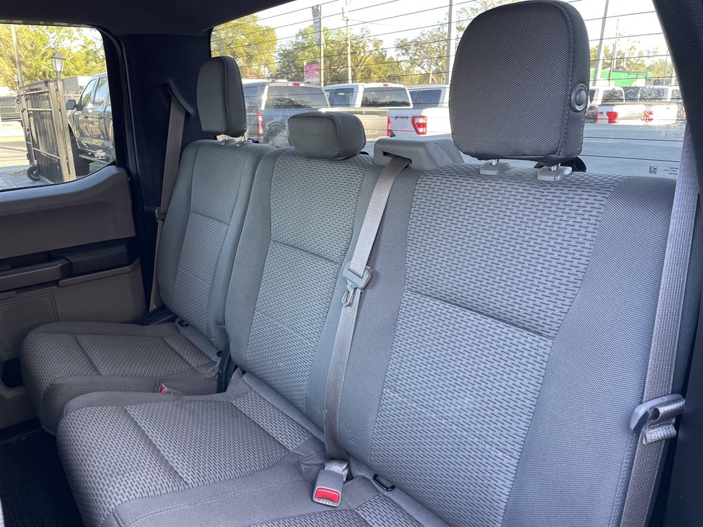 2015 Ford F150 XLT photo
