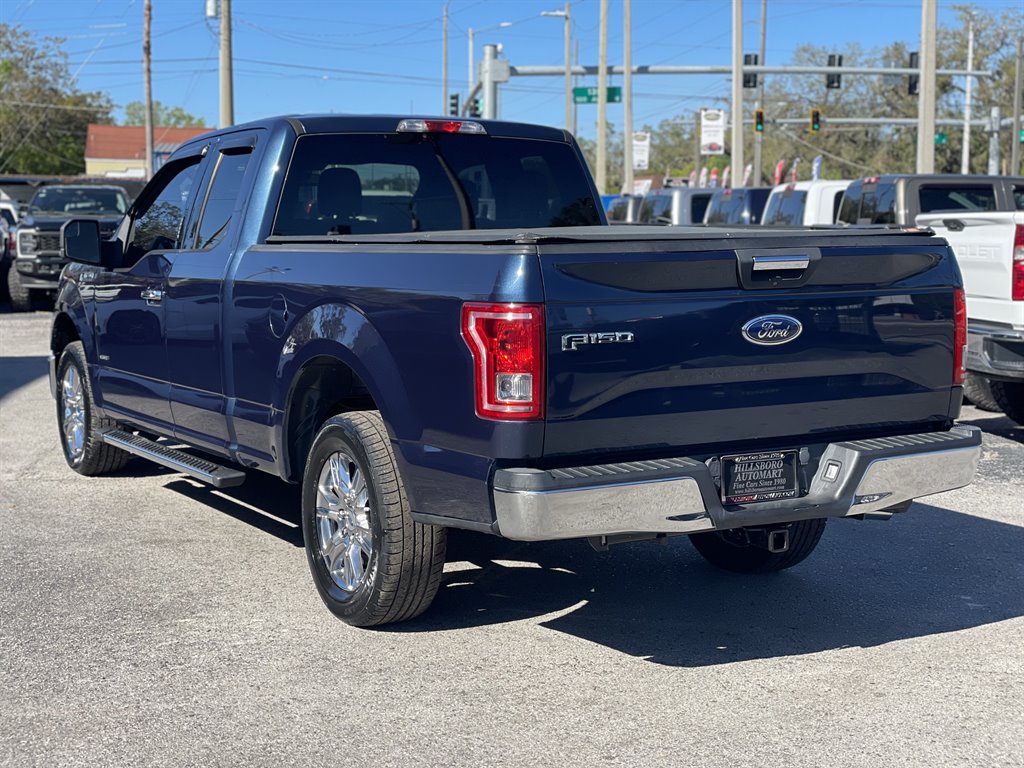 2015 Ford F150 XLT photo