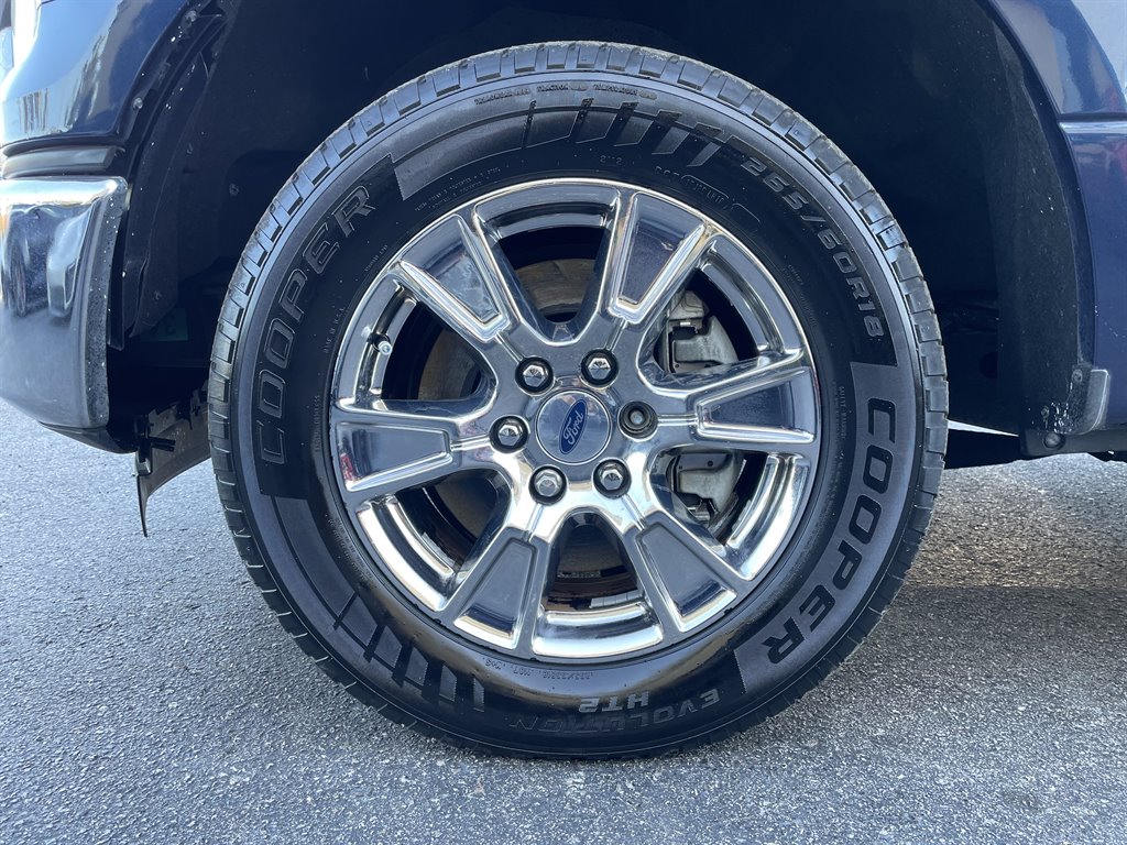 2015 Ford F150 XLT photo