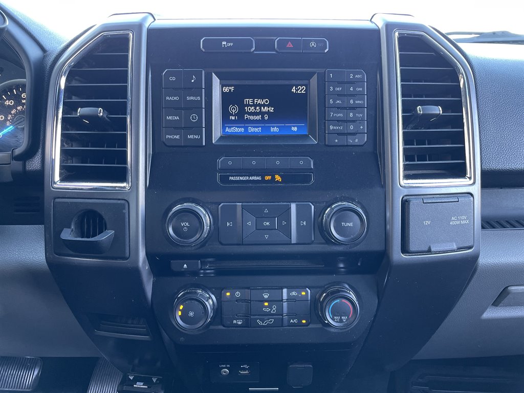 2015 Ford F150 XLT photo