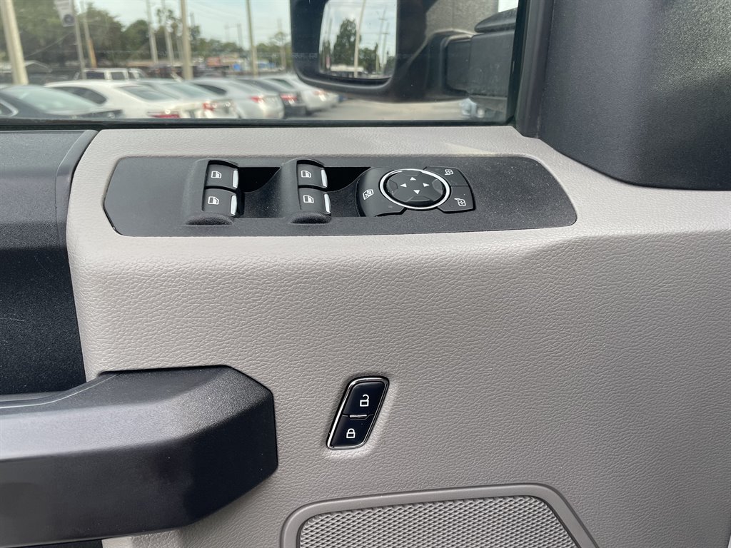 2017 Ford F-350 - $39,999