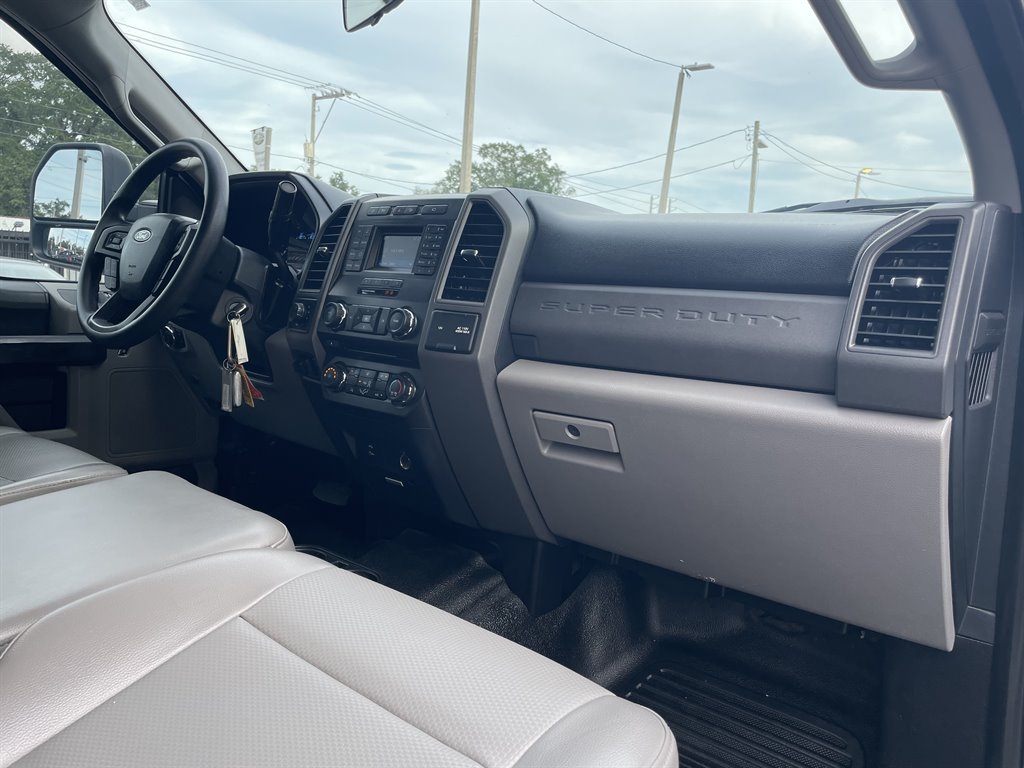 2017 Ford F-350 - $39,999