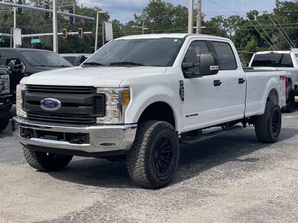 2017 Ford F-350 - $39,999