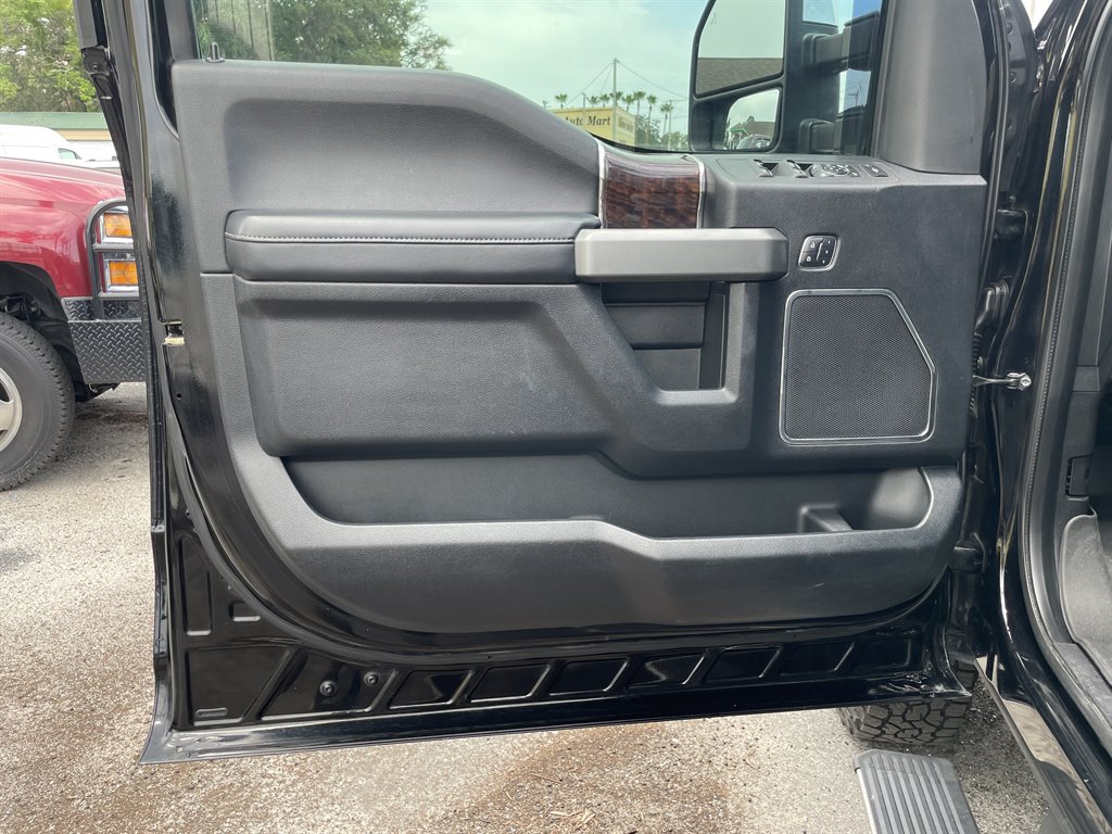 2017 Ford F-350 - $45,999