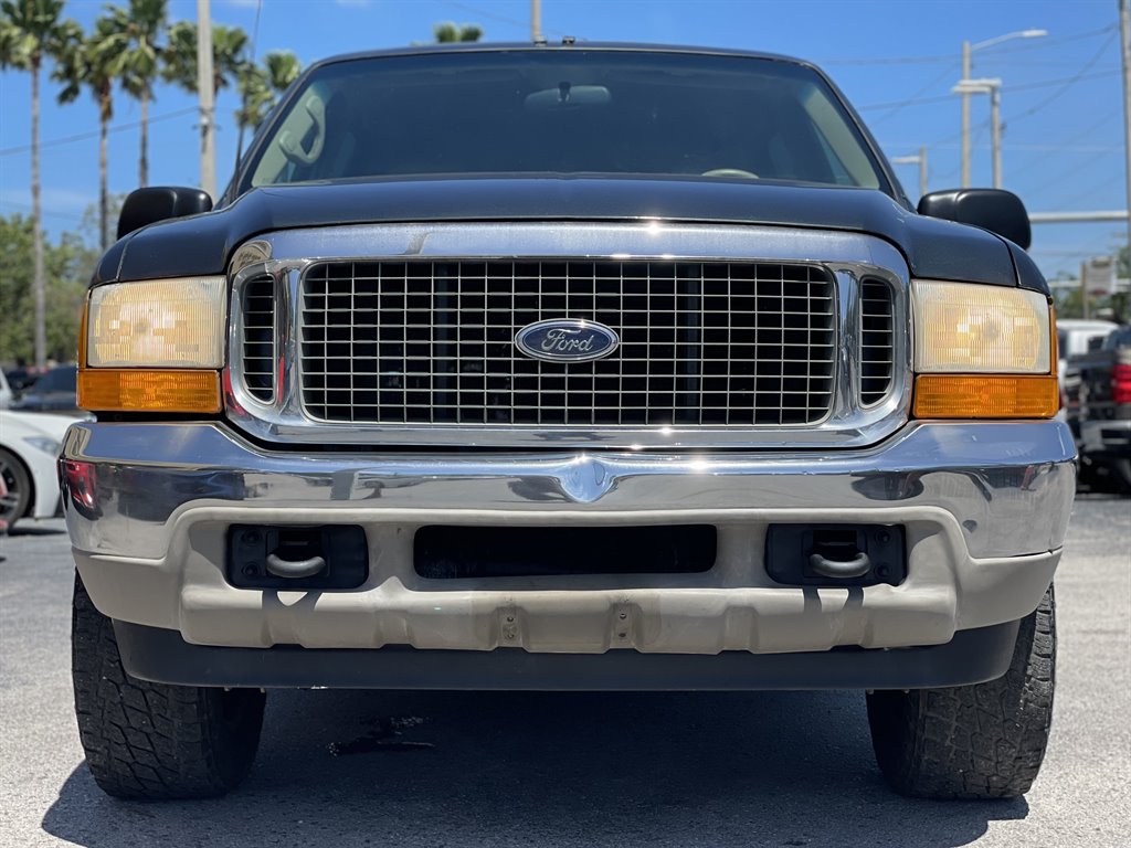 2000 Ford Excursion Limited photo