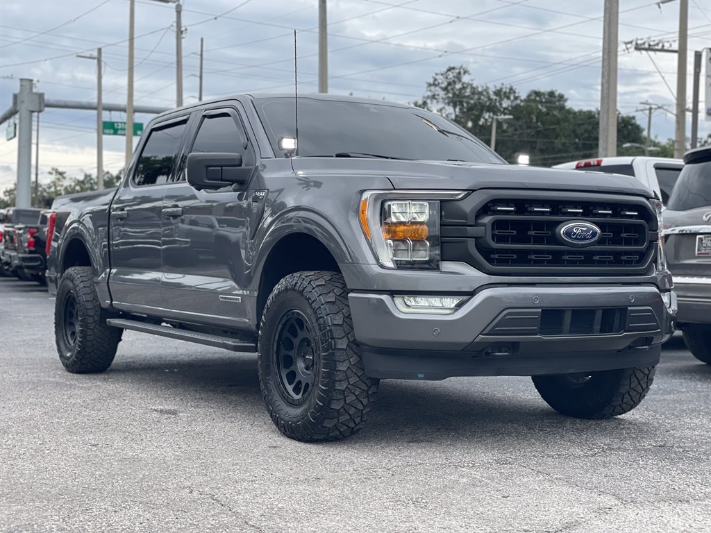 2021 Ford F-150 - $33,999