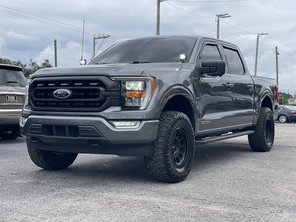 2021 Ford F-150 - $33,999