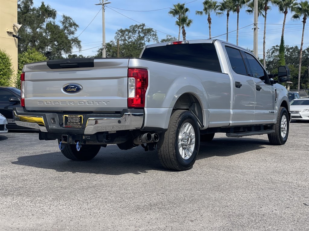 2017 Ford F-350 - $27,999
