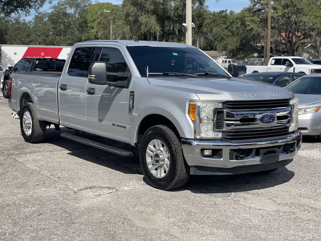 2017 Ford F-350 - $27,999