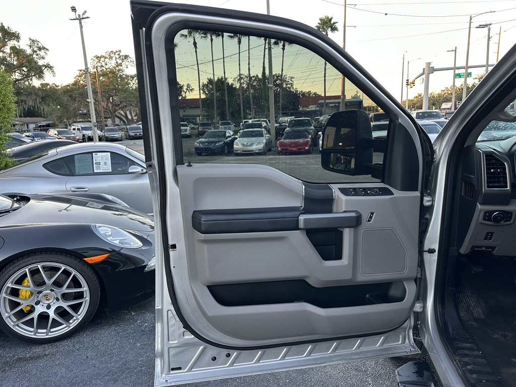 2017 Ford F-350 - $27,999