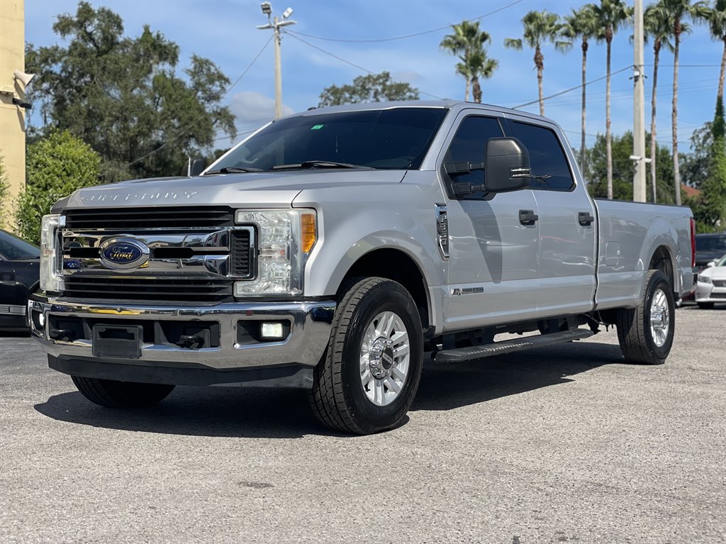 2017 Ford F-350 - $27,999