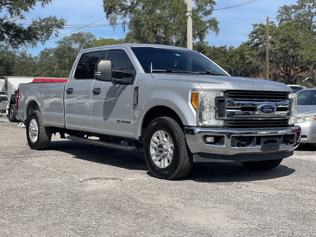 2017 Ford F-350 - $27,999