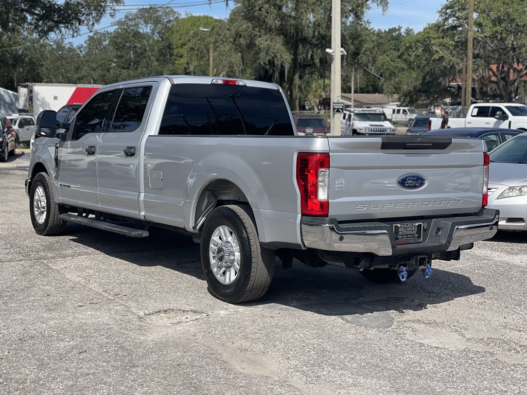 2017 Ford F-350 - $27,999