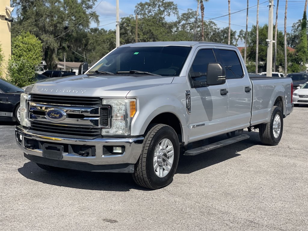 2017 Ford F-350 - $27,999