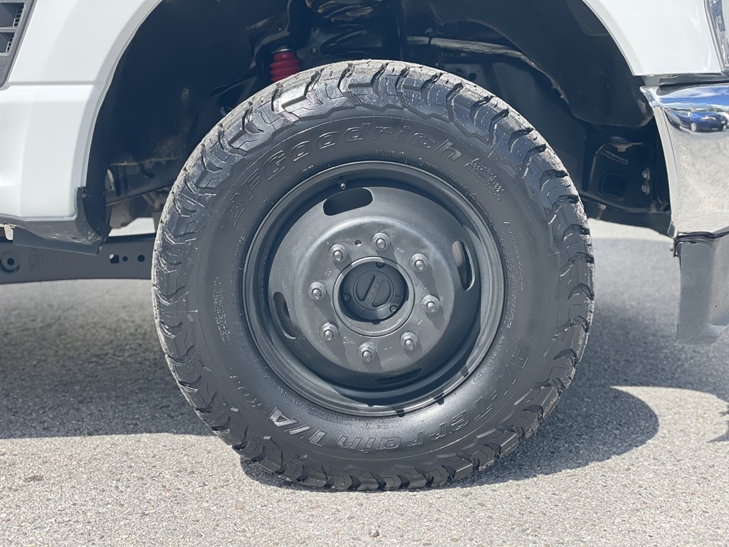 2023 Ford F-350 - $43,999