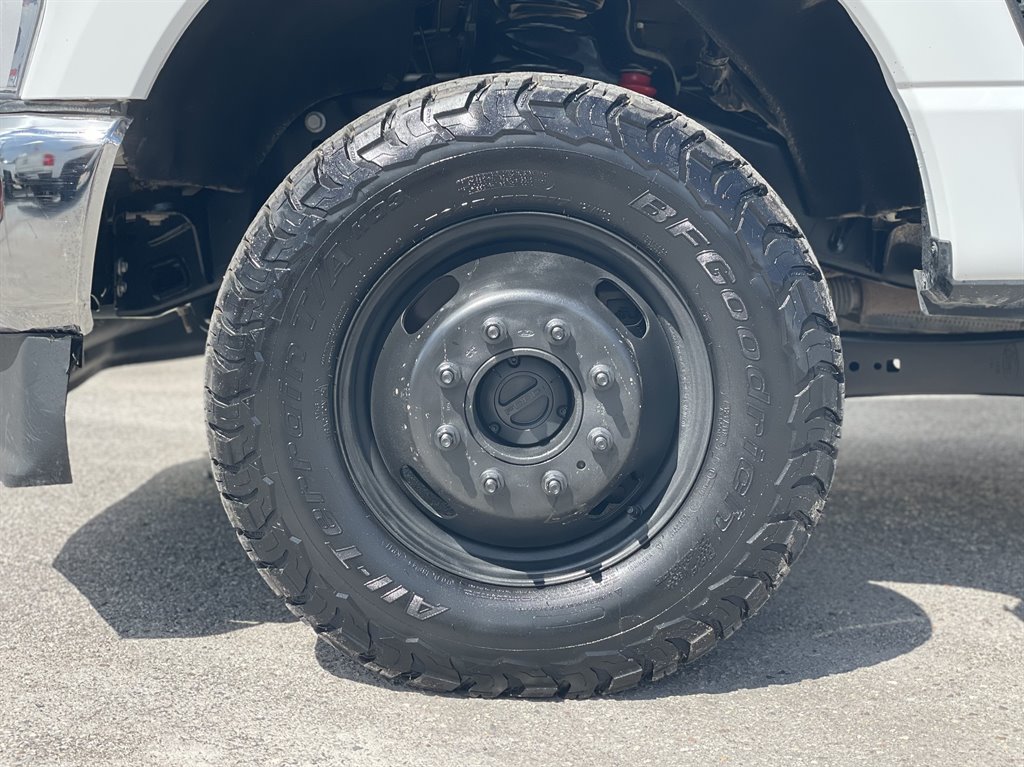 2023 Ford F-350 - $43,999