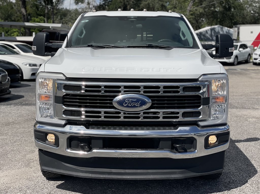 2023 Ford F-350 - $43,999