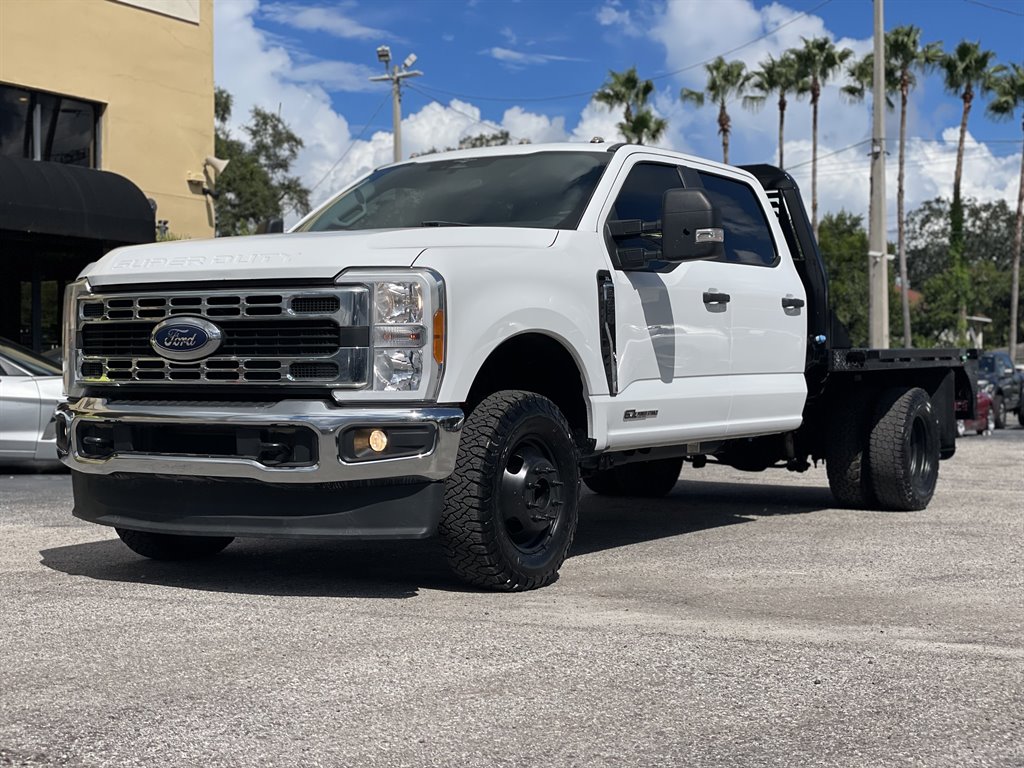 2023 Ford F-350 - $43,999