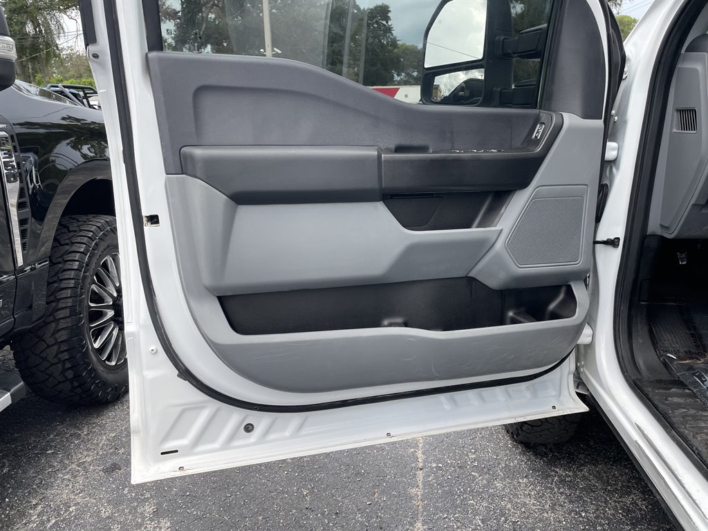 2023 Ford F-350 - $43,999