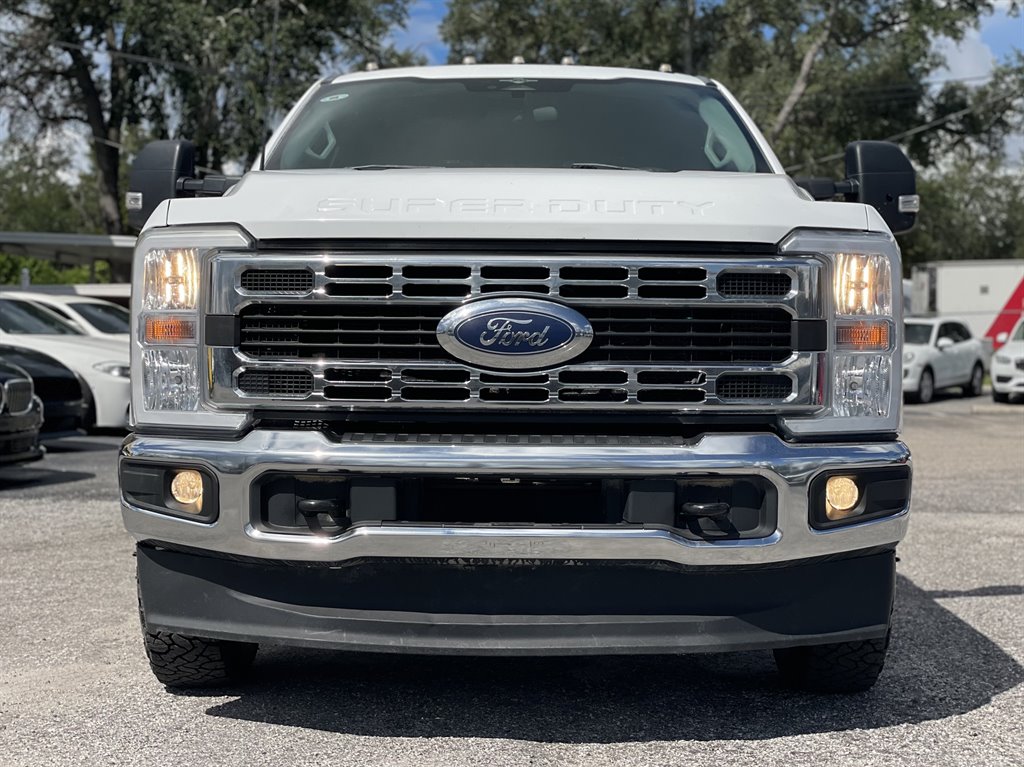 2023 Ford F-350 - $43,999