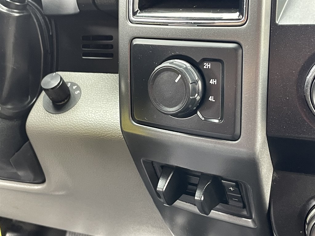 2020 Ford F-350 - $39,999