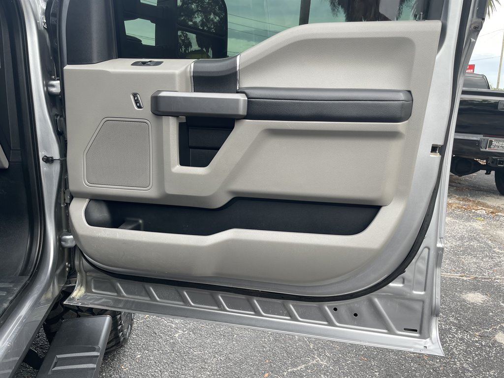 2020 Ford F-350 - $39,999