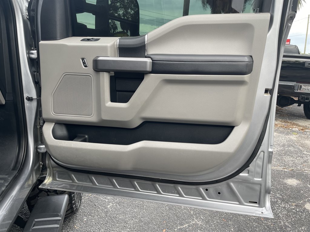 2020 Ford F-350 - $39,999