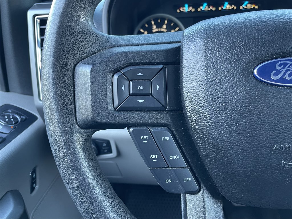 2016 Ford F150 XLT photo