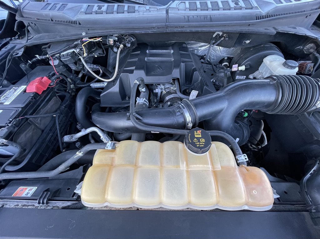 2016 Ford F150 XLT photo