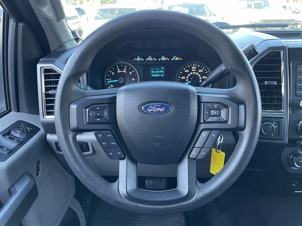 2016 Ford F150 XLT photo