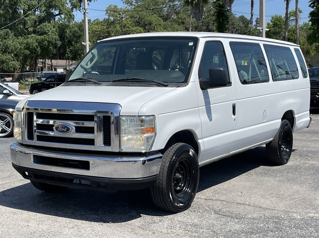 2009 Ford E-350 - $5,999