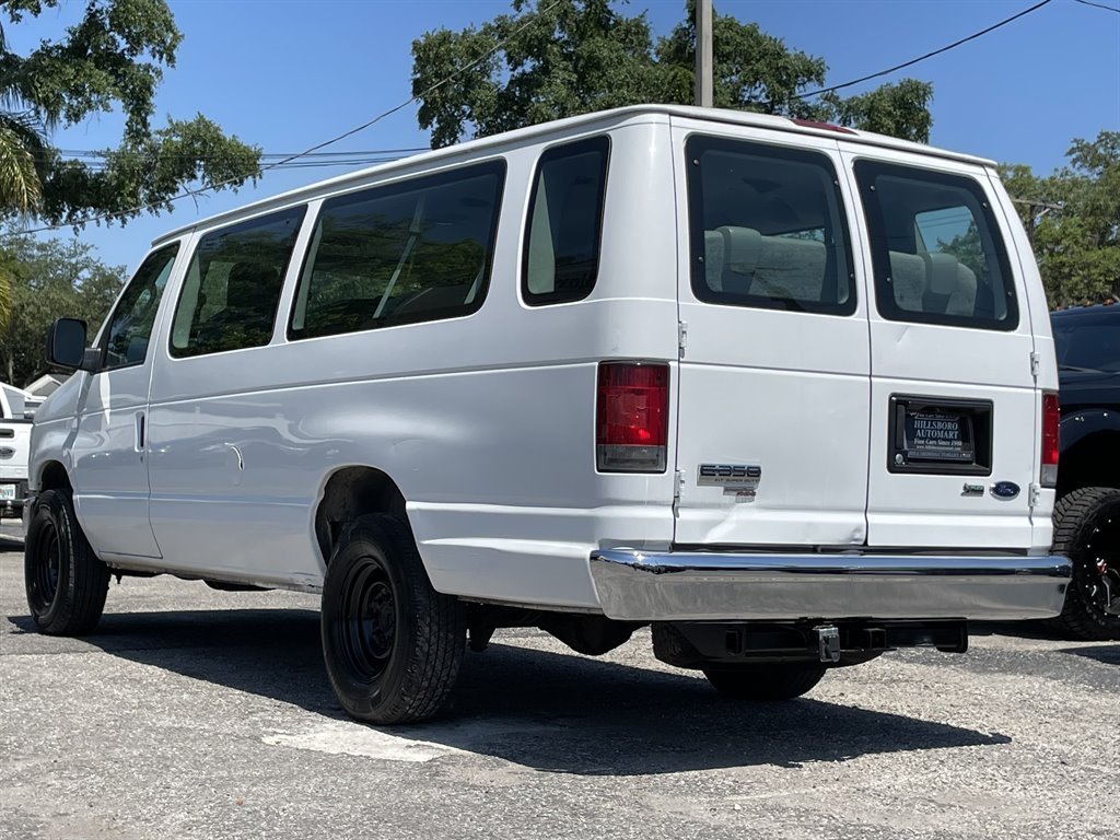 2009 Ford E-350 - $5,999
