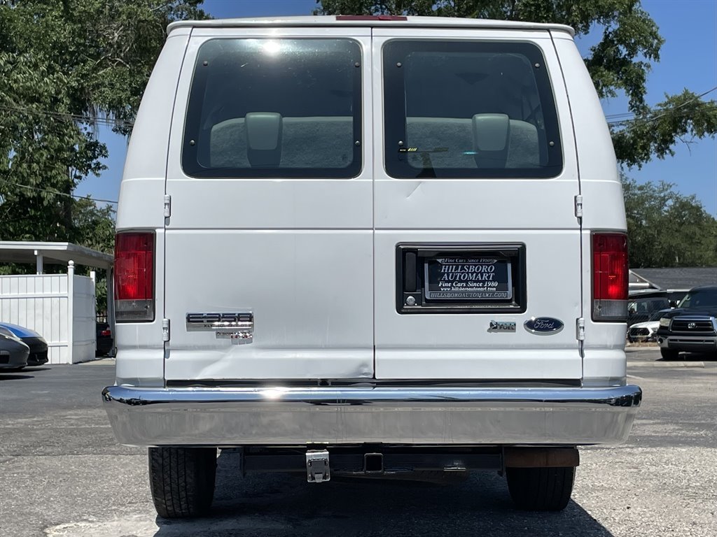 2009 Ford E-350 - $5,999