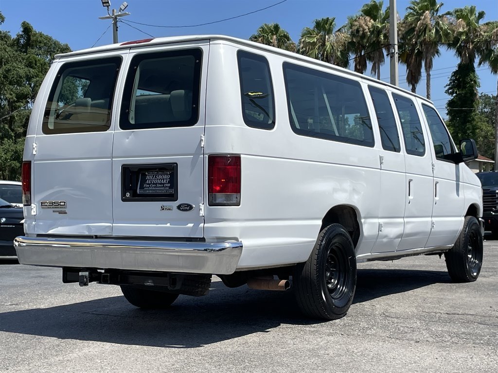 2009 Ford E-350 - $5,999