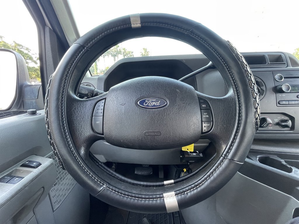 2009 Ford E-350 - $5,999