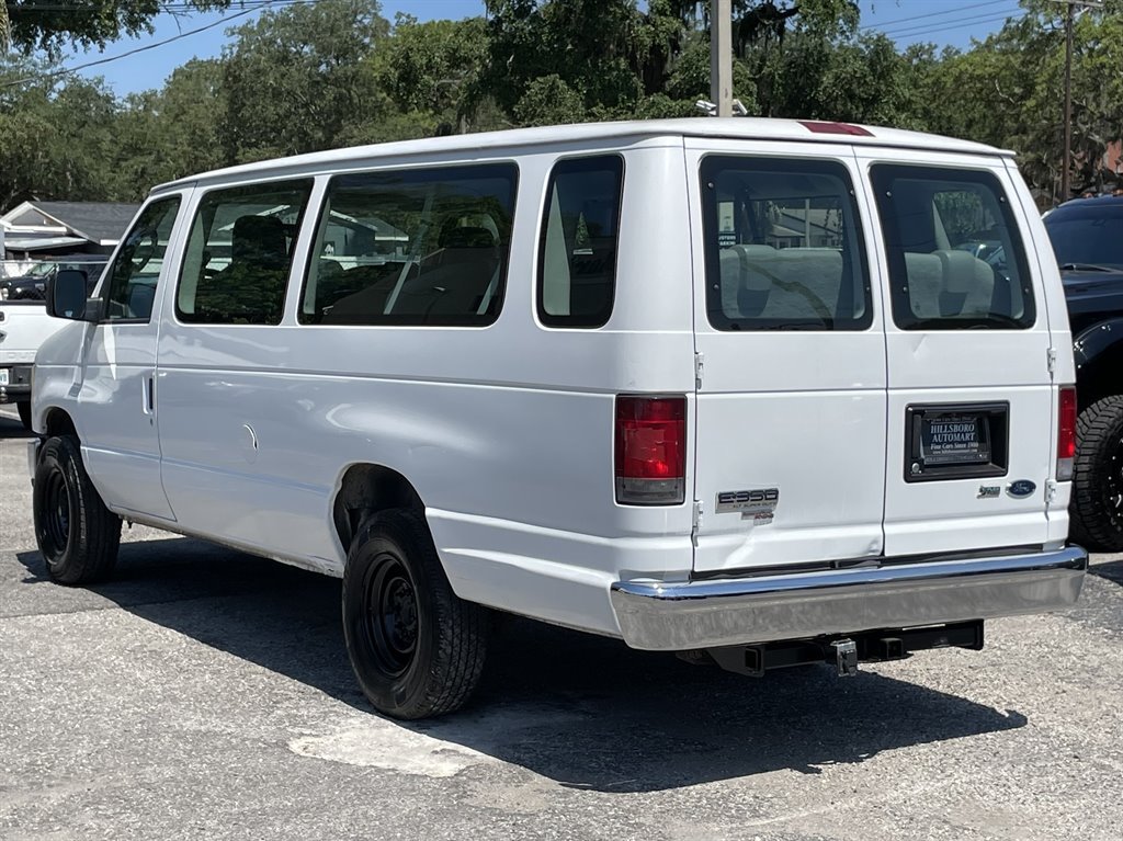 2009 Ford E-350 - $5,999