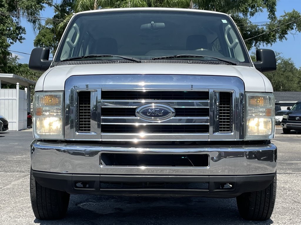 2009 Ford E-350 - $5,999