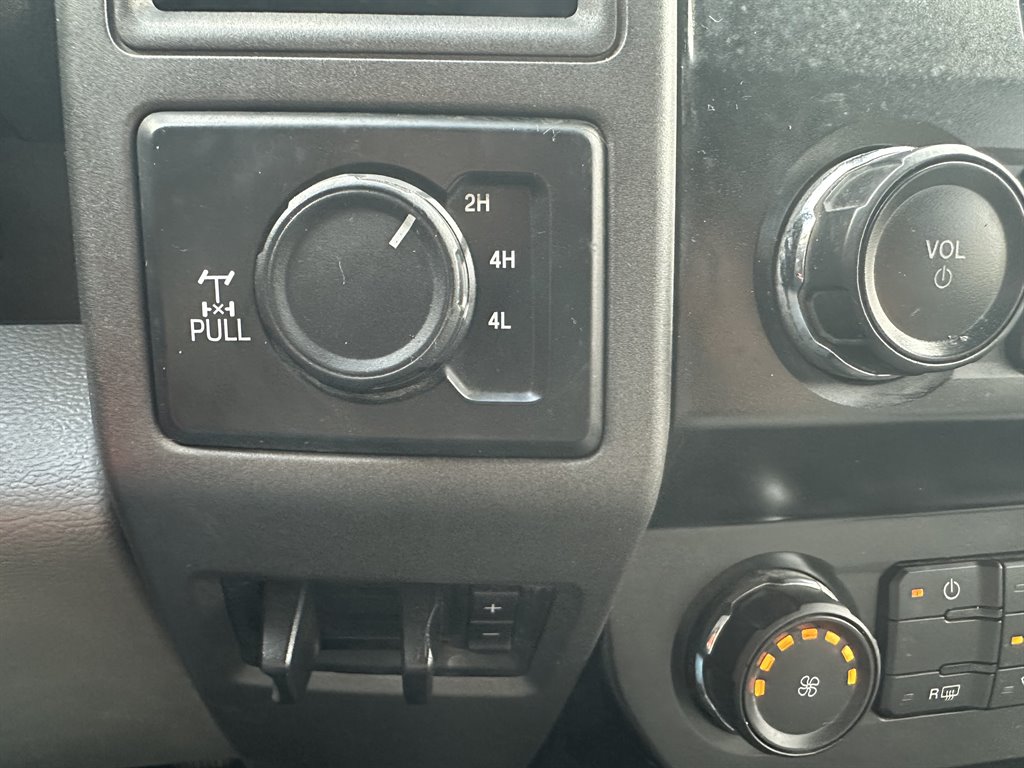 2019 Ford F250 - $28,999