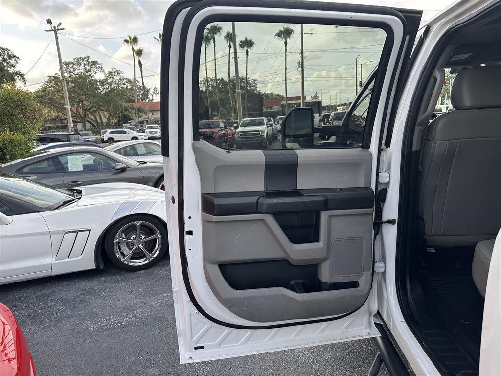 2019 Ford F250 - $28,999