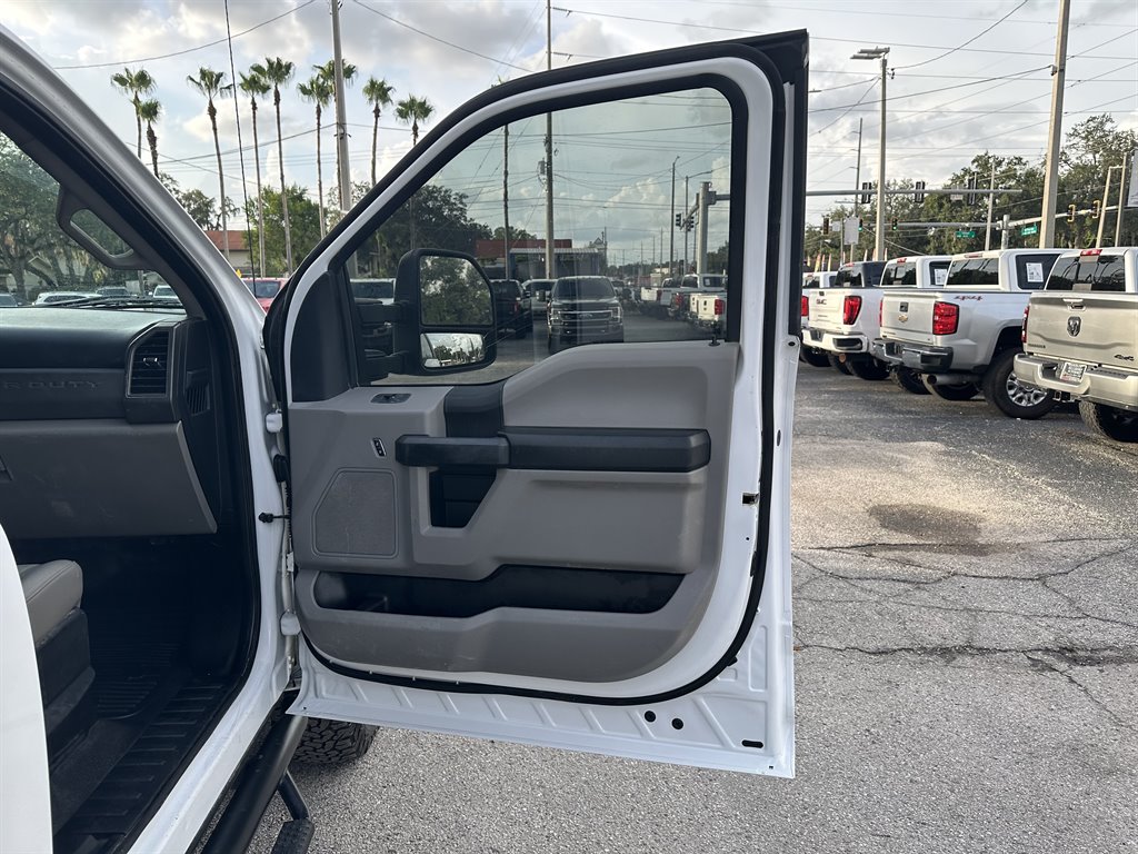 2019 Ford F250 - $28,999