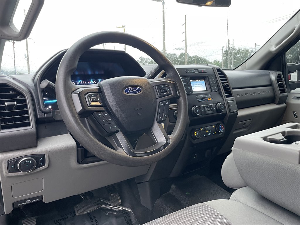 2020 Ford F-350 - $24,999