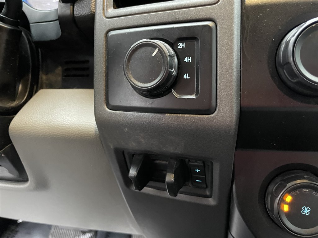 2020 Ford F-350 - $24,999