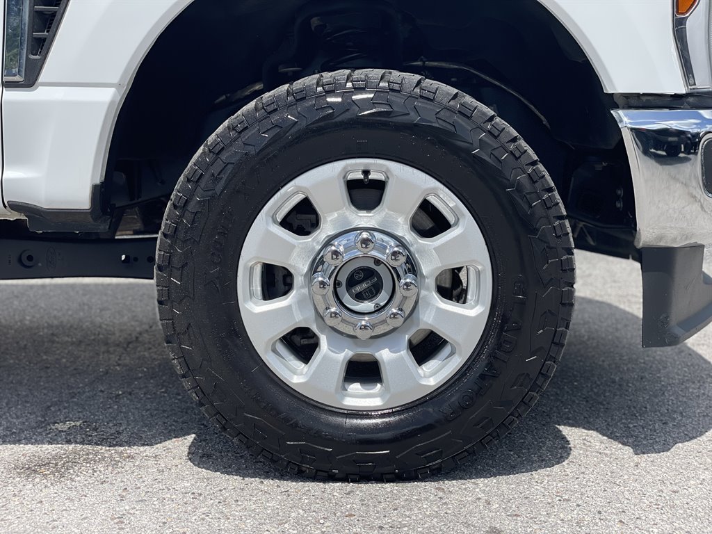 2024 Ford F250 - $51,999