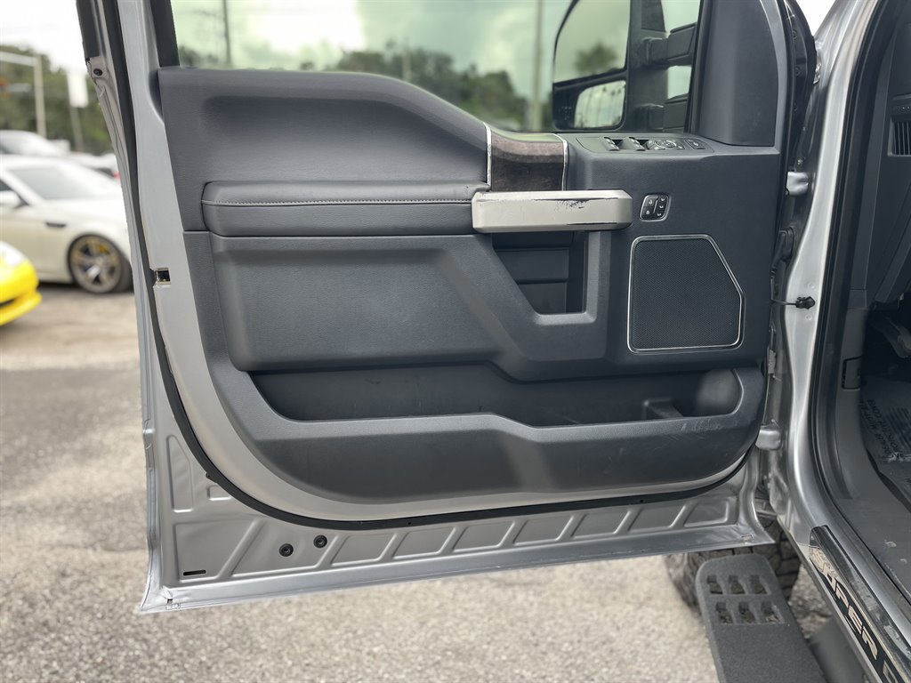 2022 Ford F-250 - $53,999