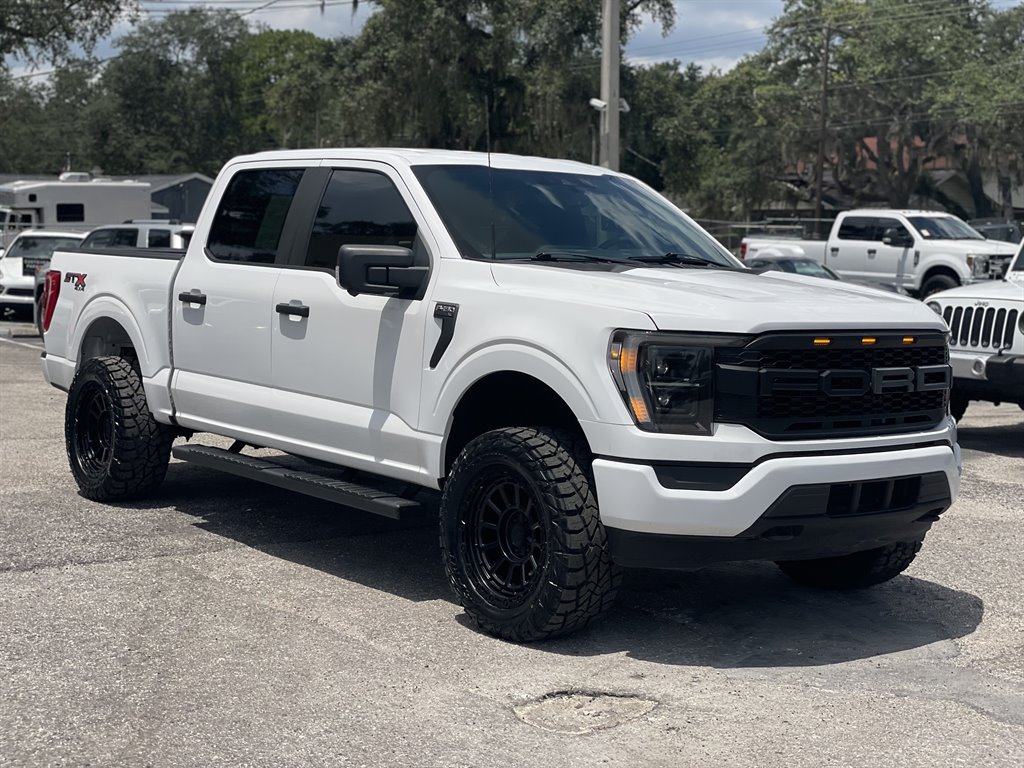 2022 Ford F-150 - $29,999