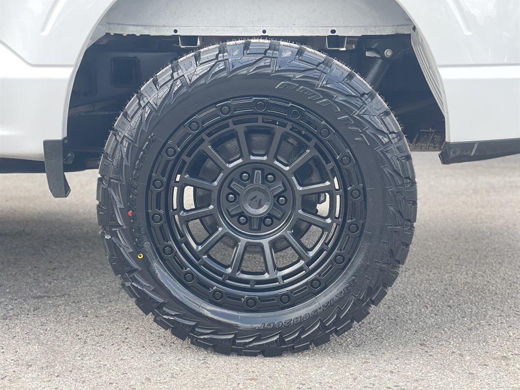 2022 Ford F-150 - $29,999