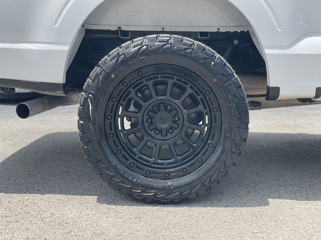 2022 Ford F-150 - $29,999